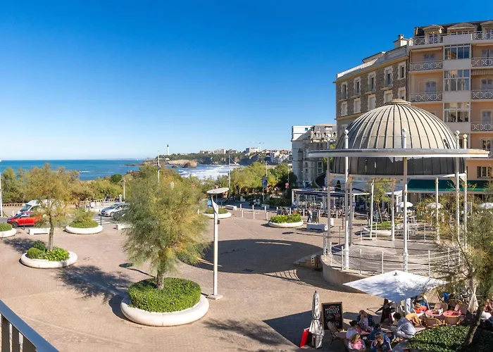 Hotel Restaurant de l'Océan - Coeur de ville, proche Grande Plage et Port Vieux Biarriz